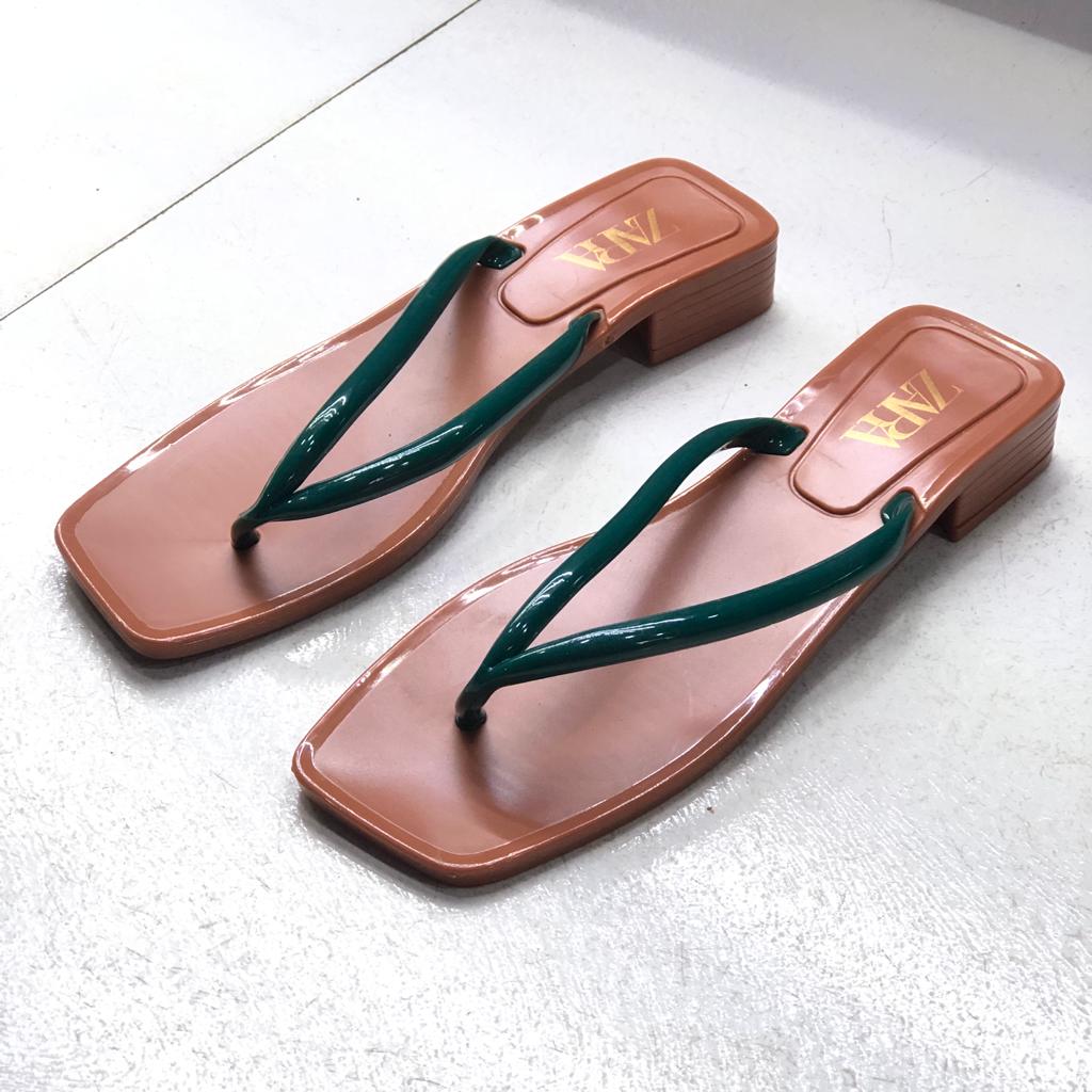 Fashion sale rubber slippers