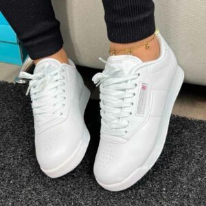 (S38-44) Reebok Unisex Sneakers - St7