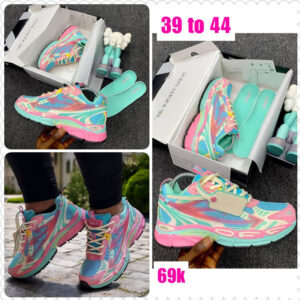 (S39-44) Trendy Ladies Sneakers - St7